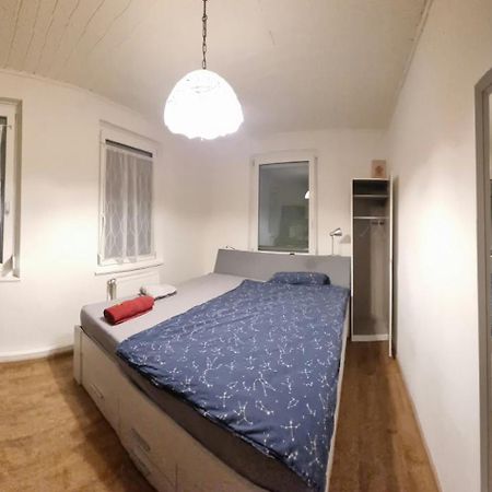 Charmantes Helles Zimmer Zentrumnah Und Naturnah Goeppingen Exterior photo